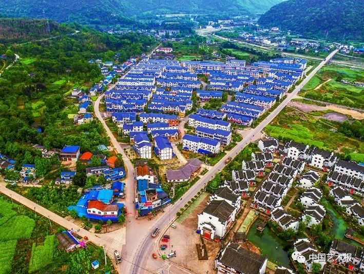 汶川大地震志愿者影集,汶川十年影像