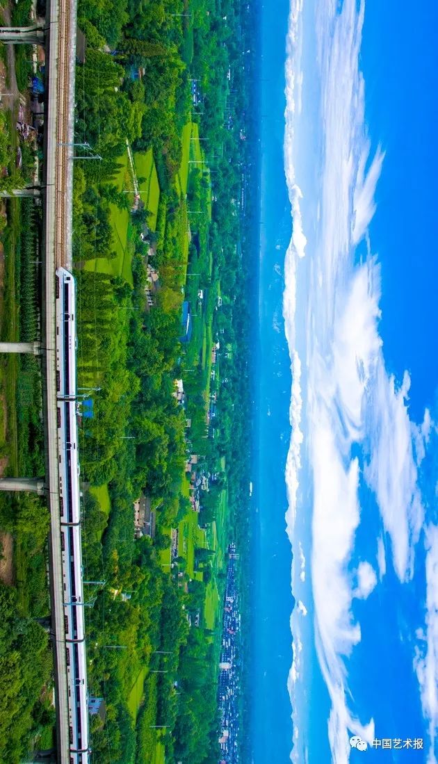 汶川大地震志愿者影集,汶川十年影像