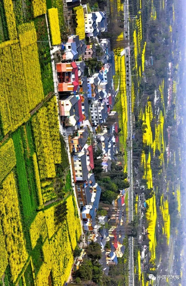 汶川大地震志愿者影集,汶川十年影像