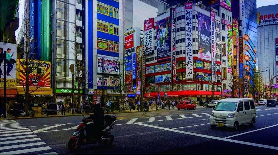 优衣库jump50周年发布,优衣库t恤上身