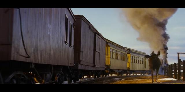 天使和恶魔之间是能够有爱的,天使和恶魔也可以有纯洁的友情