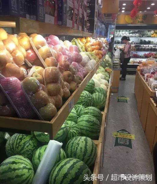 水果店水果陈列摆放销售技巧,20方长方形水果店铺陈列设计