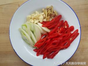 铁板酱爆墨鱼仔,酱爆墨鱼仔做法介绍