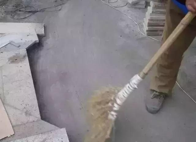 4种常见庭院铺装材料与优缺点,庭院最流行的铺装