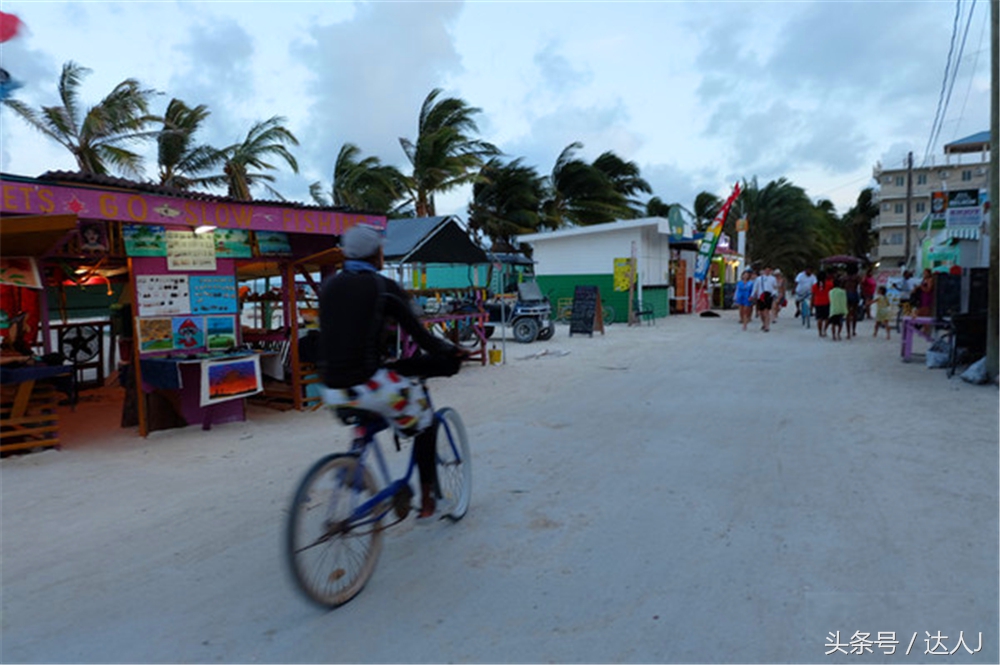 伯利兹大蓝洞好看吗,伯利兹大蓝洞有多深