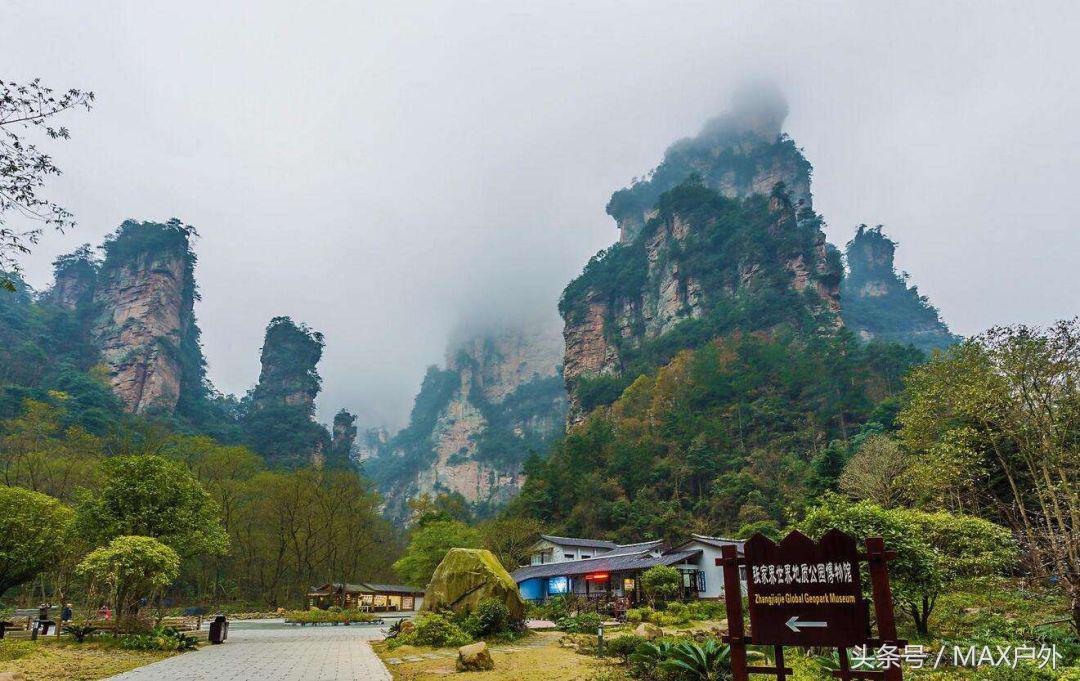 抖音上值得去的旅游景点,五色神湖景区