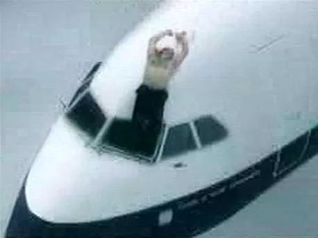 川航机长降落细节,川航机长回忆生死备降惊魂一刻