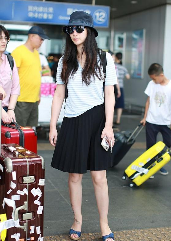 d型太阳镜适合什么脸型,夏天最新款太阳镜