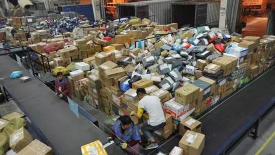 决策不一的通达系:申通加速直营,圆通支持加盟,中通取代加盟