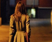 妻子被性骚扰怎么防止,独居女孩被男人尾随如何自救