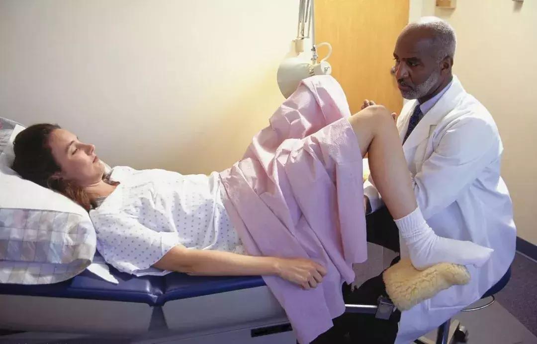 睡衣几天洗一次最好,睡衣是否一个星期洗一次