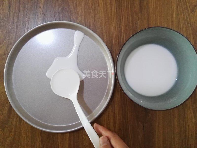 淀粉自制凉皮的家常做法,淀粉自制凉皮的简单做法