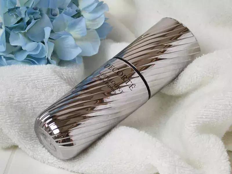 夏日来之前要一白到底!这12款火遍日本代购圈的精华赶紧囤起来!