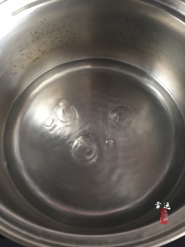 自制豌豆凉粉制作方法全过程,干豌豆凉粉的制作方法和配方