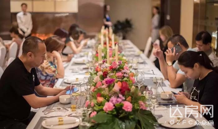 天誉生活学院：法式珍馐峰层誉鉴