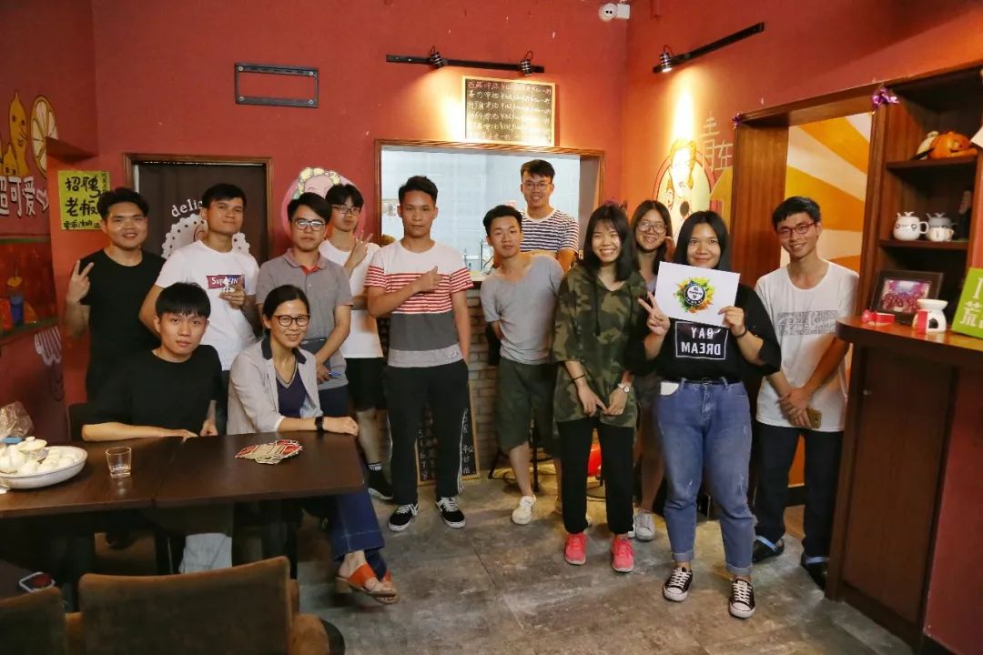 2018真人图书江门-青年壹舍丨现在的你怀念过去以前的你憧憬未来