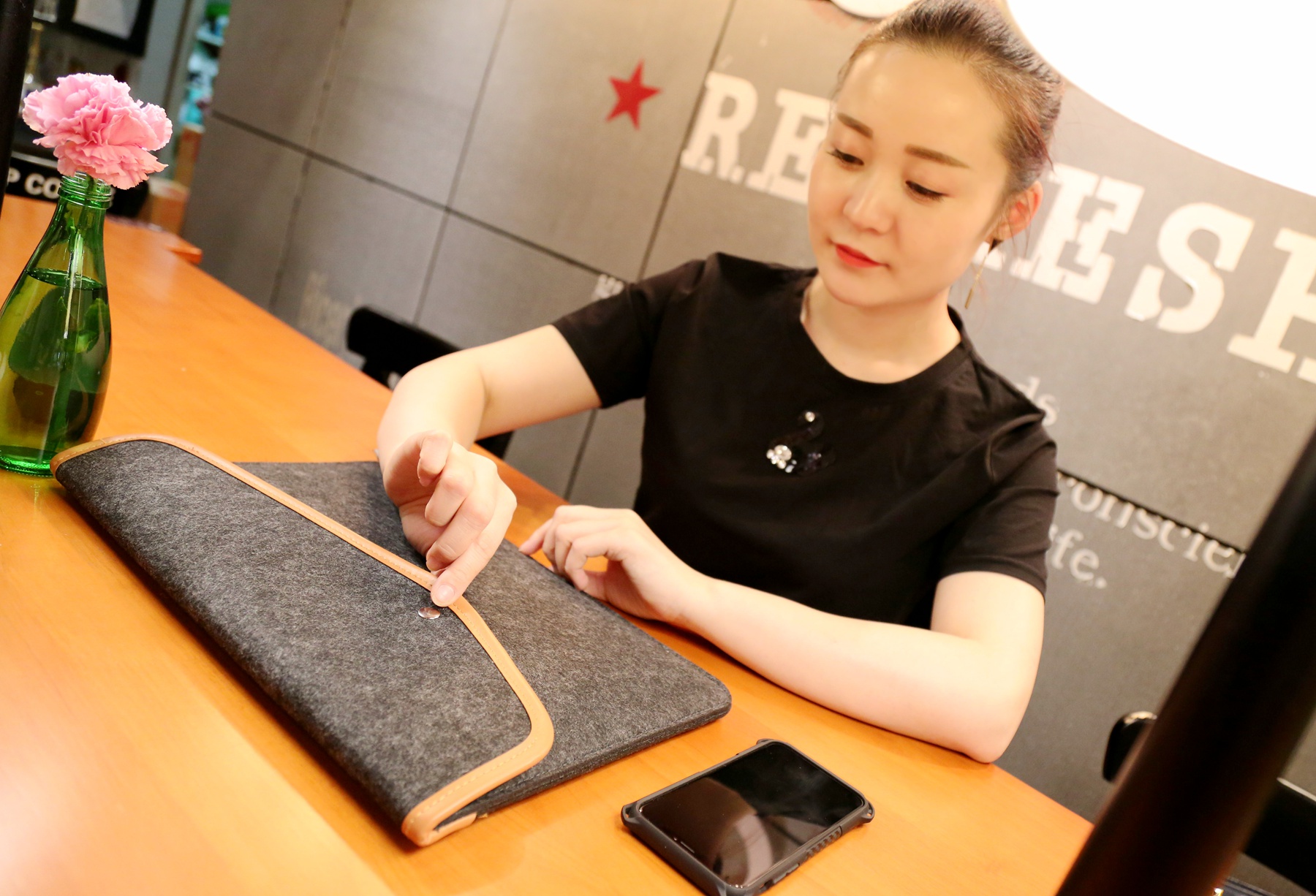 voyoi7plus二合一平板电脑,轻薄便携兼具性能笔记本5000