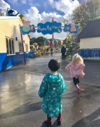 在英国穿上这个玩具，你的娃就是幼儿园之王