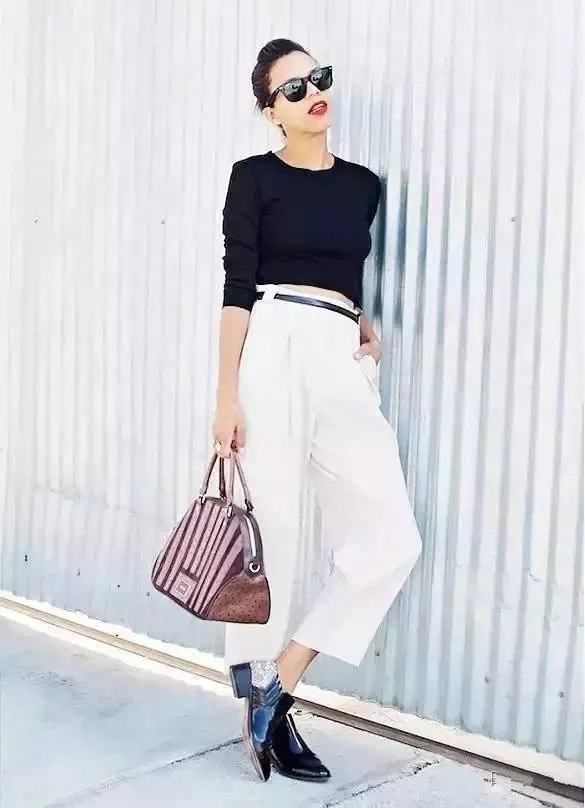 这个春夏时髦精都在穿这三种元素,夏日穿搭胖胖的中性风裤子