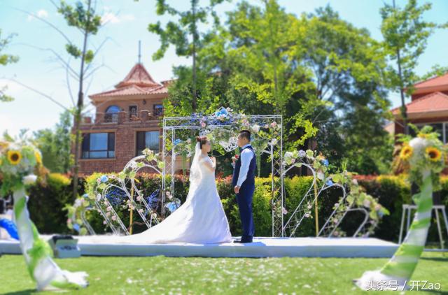 沈阳婚宴酒店预订哪家靠谱,沈阳皇冠假日酒店婚宴价格