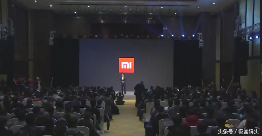 不怼友商的发布会，诺基亚X6，铃声一响，热泪盈眶！