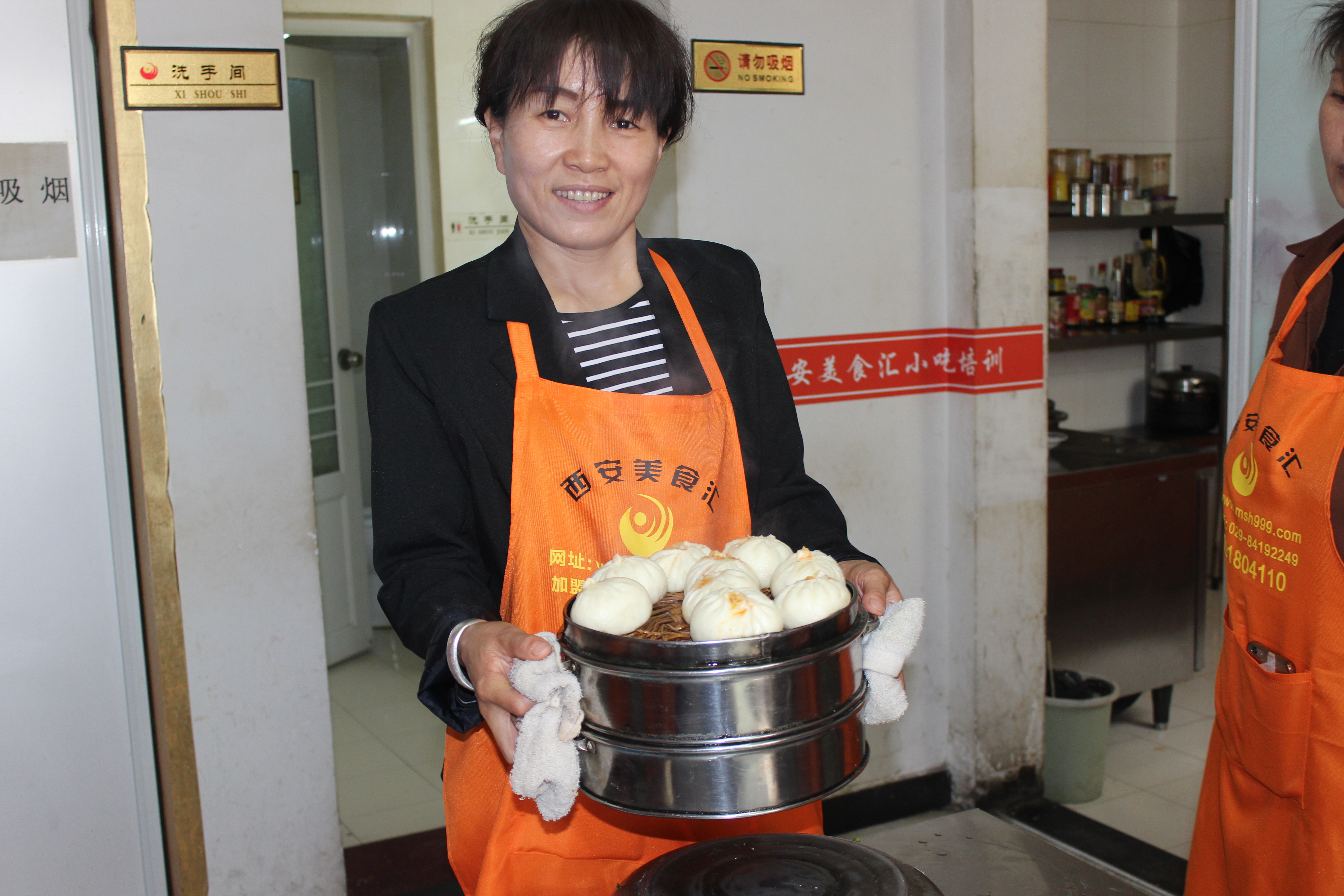 西安汇集美食攻略,西安美食汇小吃排骨面