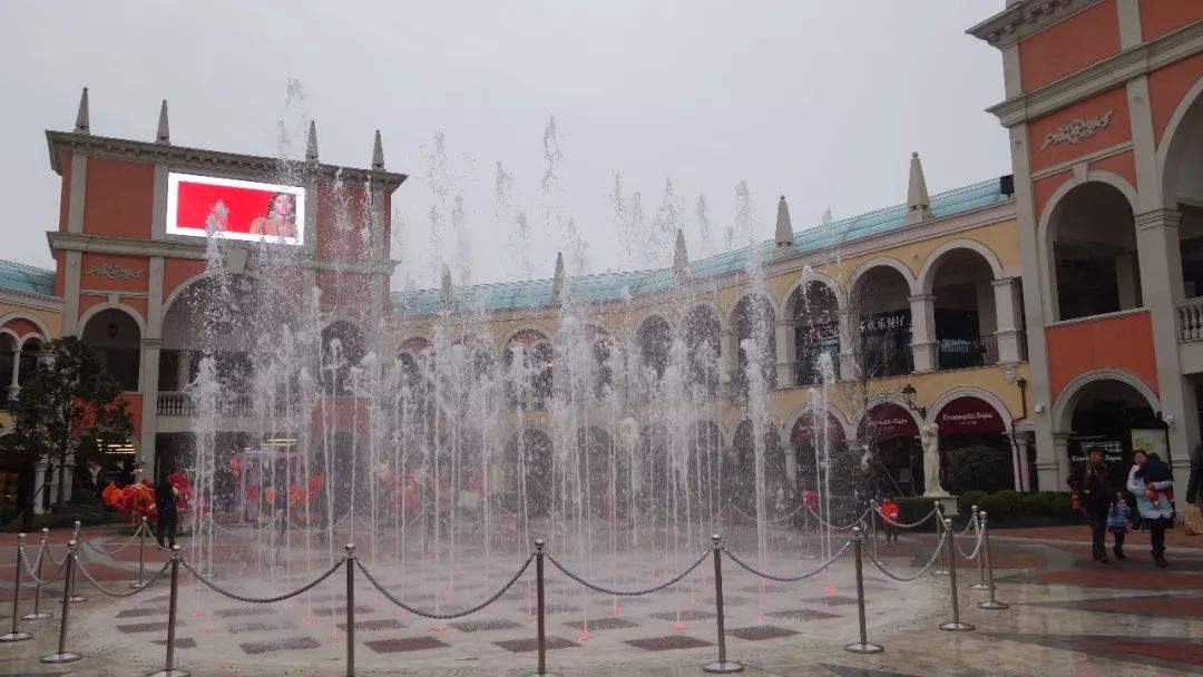 上海旅游必去建筑,时光之旅上海马戏城