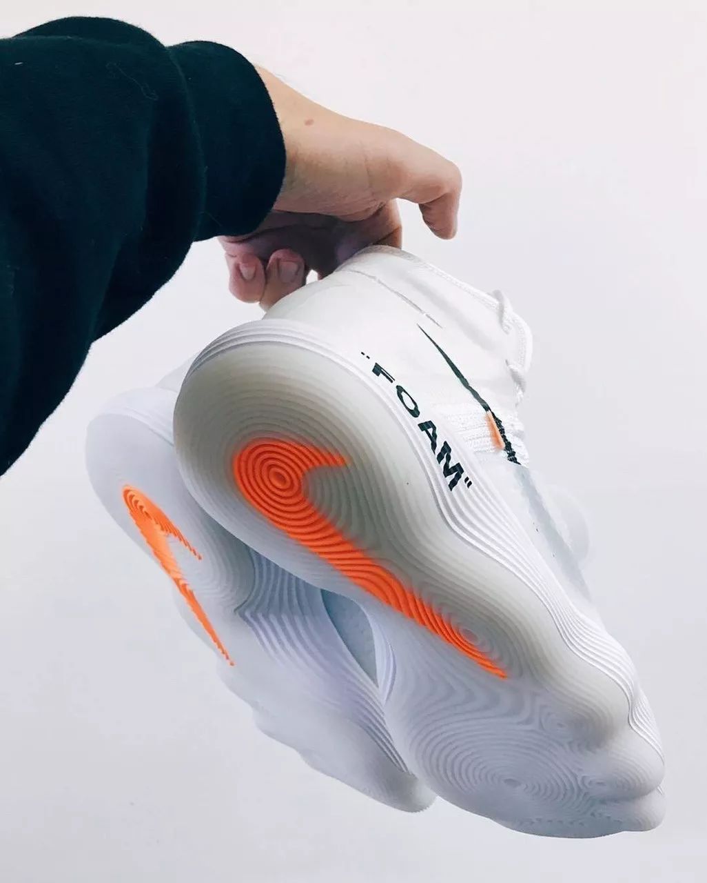 港真，你听过温哥华鄙视链吗？穿PradaDior的只和穿Gucci、LV的人玩！