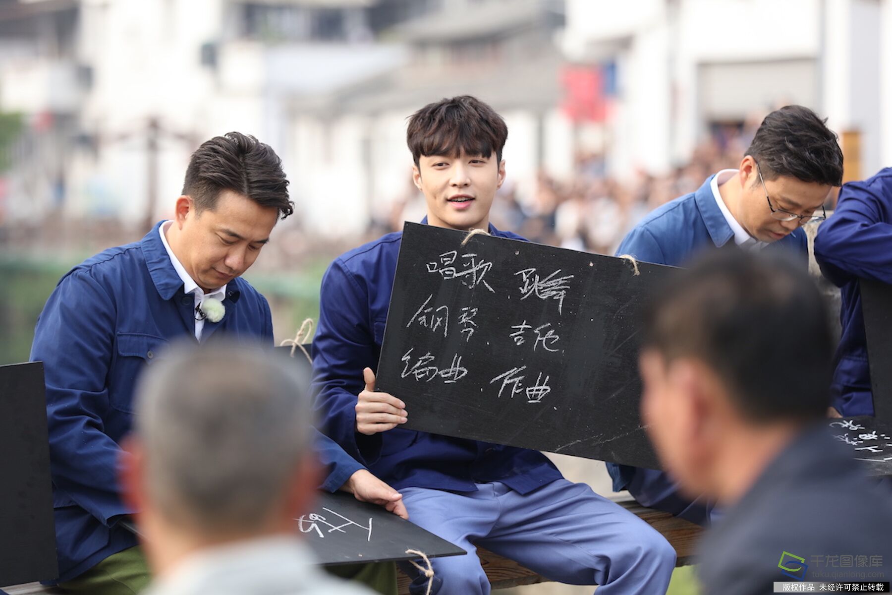 孙红雷黄渤黄磊娱乐圈地位,孙红雷黄磊黄渤争抢一盘食物