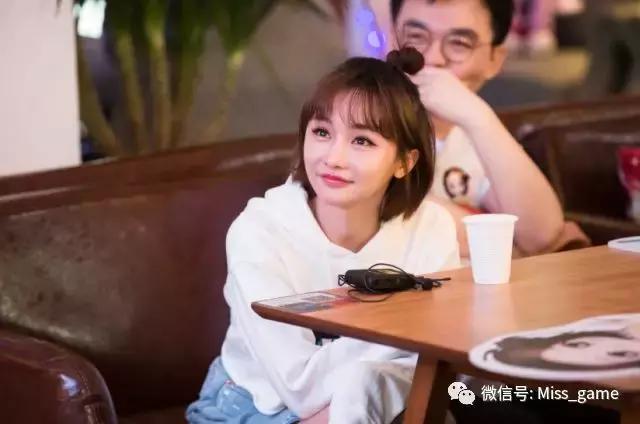 520与一大波男粉丝面基,不小心暴露自己最喜欢舔那个的特殊癖好