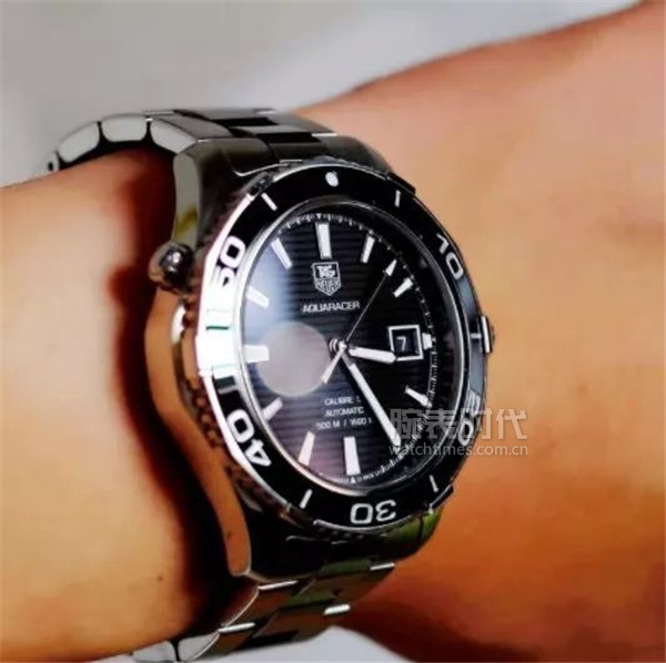 泰格豪雅竞潜最新款,泰格豪雅竞潜好还是浪琴好