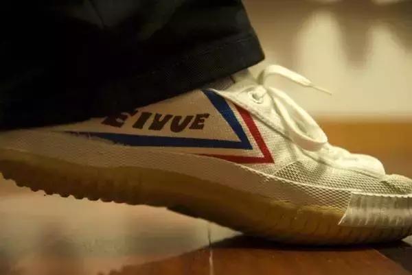 回力29元鞋子是真的吗,回力99元篮球鞋