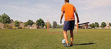 射门前两步是发力还是放松的,想射门是什么意思