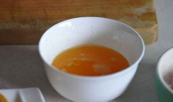 家装品牌银装速果的厨子开课堂了！教你如何用橙子做出美食！