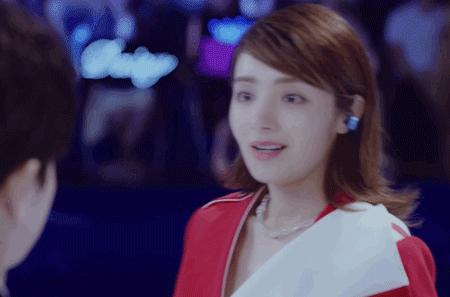 美过娜扎，仙过热巴！《泡沫之夏》里的她才是混血look的鼻祖啊