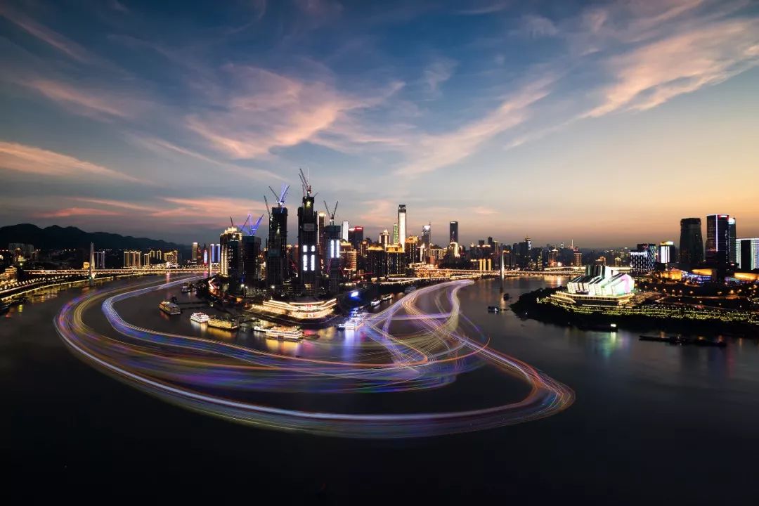 重庆夜景真的比香港好看吗,重庆夜景为什么比香港还繁华