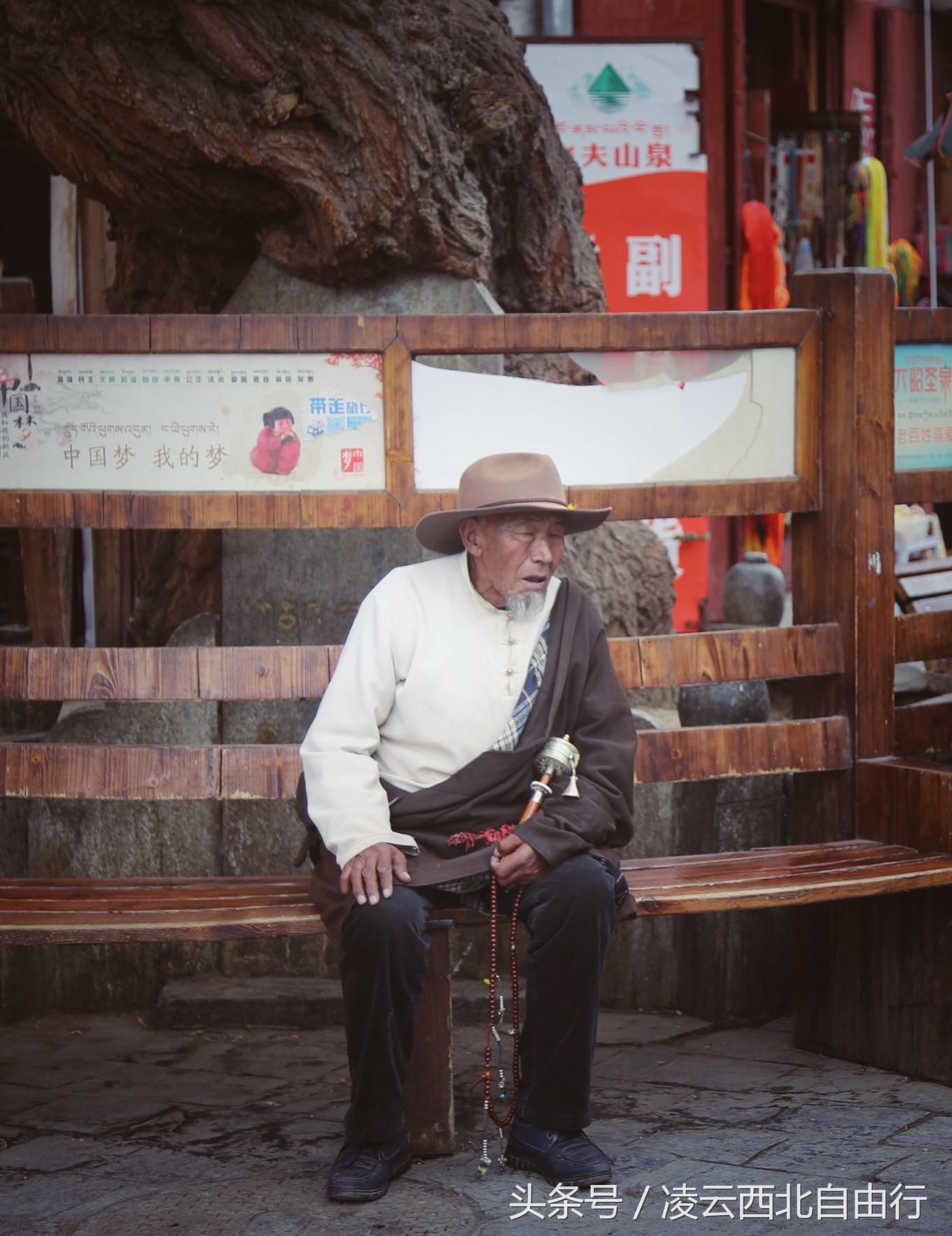 行，为寻三生三世桃花，却爱上了*藏西**的那抹蓝