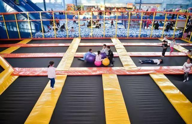 瑙呰眴,瑙呰眴绔ヨ