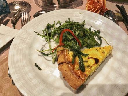 海洋量子号邮轮参观,海洋量子号邮轮航行航拍视频