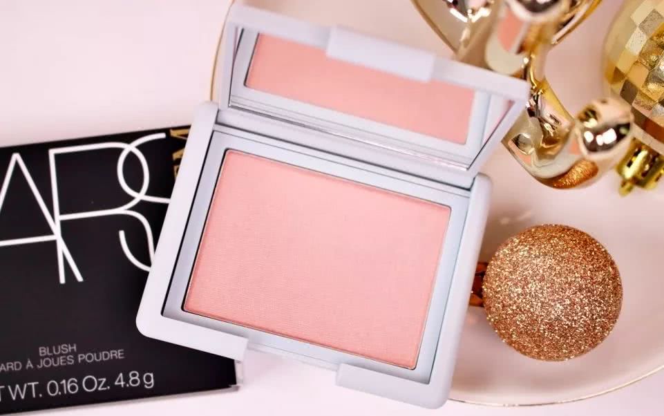 这个牌子出什么都火到断货,女生必须入一个