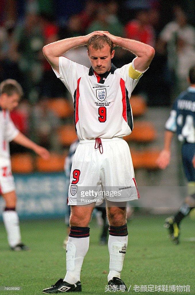 02年世界杯足球鞋回顾,世界杯最火前十的足球鞋