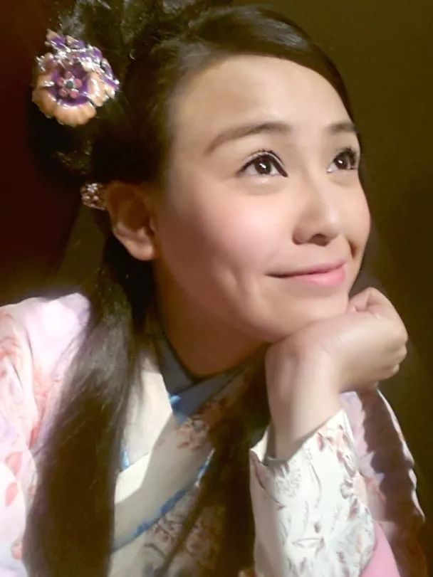 硕士港姐首次看拳赛觉太恐怖扭转头TVB新剧将参演