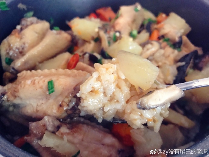 懒人香菇鸡焖饭怎么做,土豆香菇焖鸡饭教学