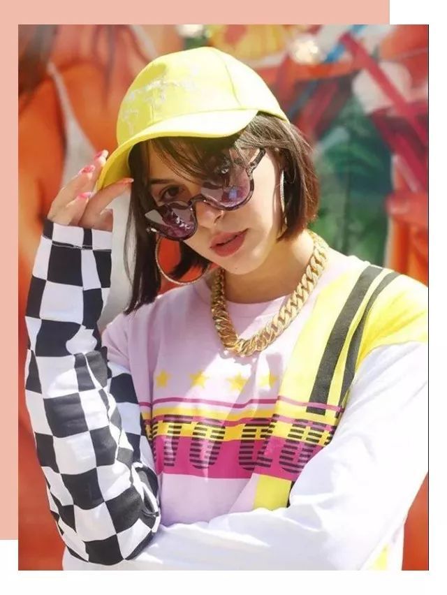 有了它出门还怕没有电吗,有了它出行也可以多带几双鞋