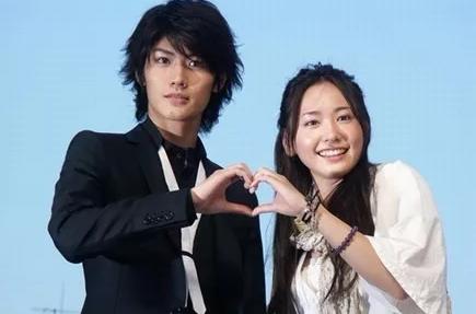 恋空三浦春马侧脸,恋空和新垣结衣的电视剧