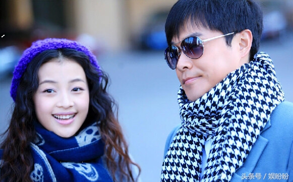 两人同演《大猫儿追爱记》，一人嫁入明星世家，她却冲进了好莱坞