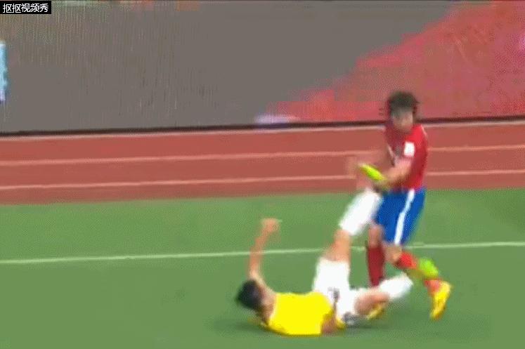 全面还原中甲离谱判罚裁判,中甲赛场判罚