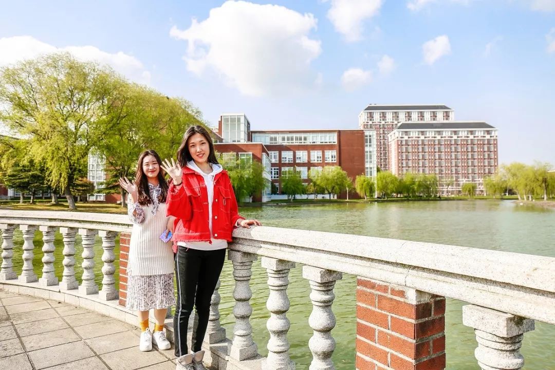 藏在松江叶榭镇里的这所大学，实力越来越厉害了！