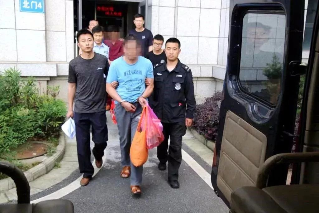 “网红”*肥药减**，竟然是在厕所隔壁生产的……