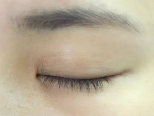 既好看又好用的眼影,5款眼影让眼妆更迷人